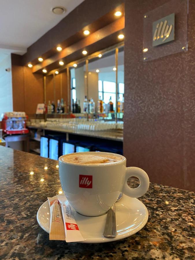 Hotel Zimbru Snagov Tincabesti Zewnętrze zdjęcie